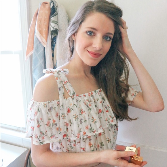 Feminine, Floral Ruffled Cropped Blouse - Picture 1 of 6